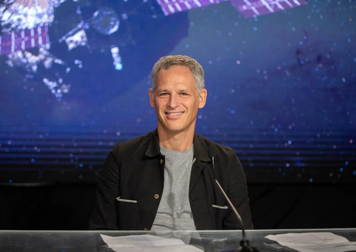 宇宙資源採掘: 小惑星マイニングの現実と課題 — 技術・法律・経済性を検証