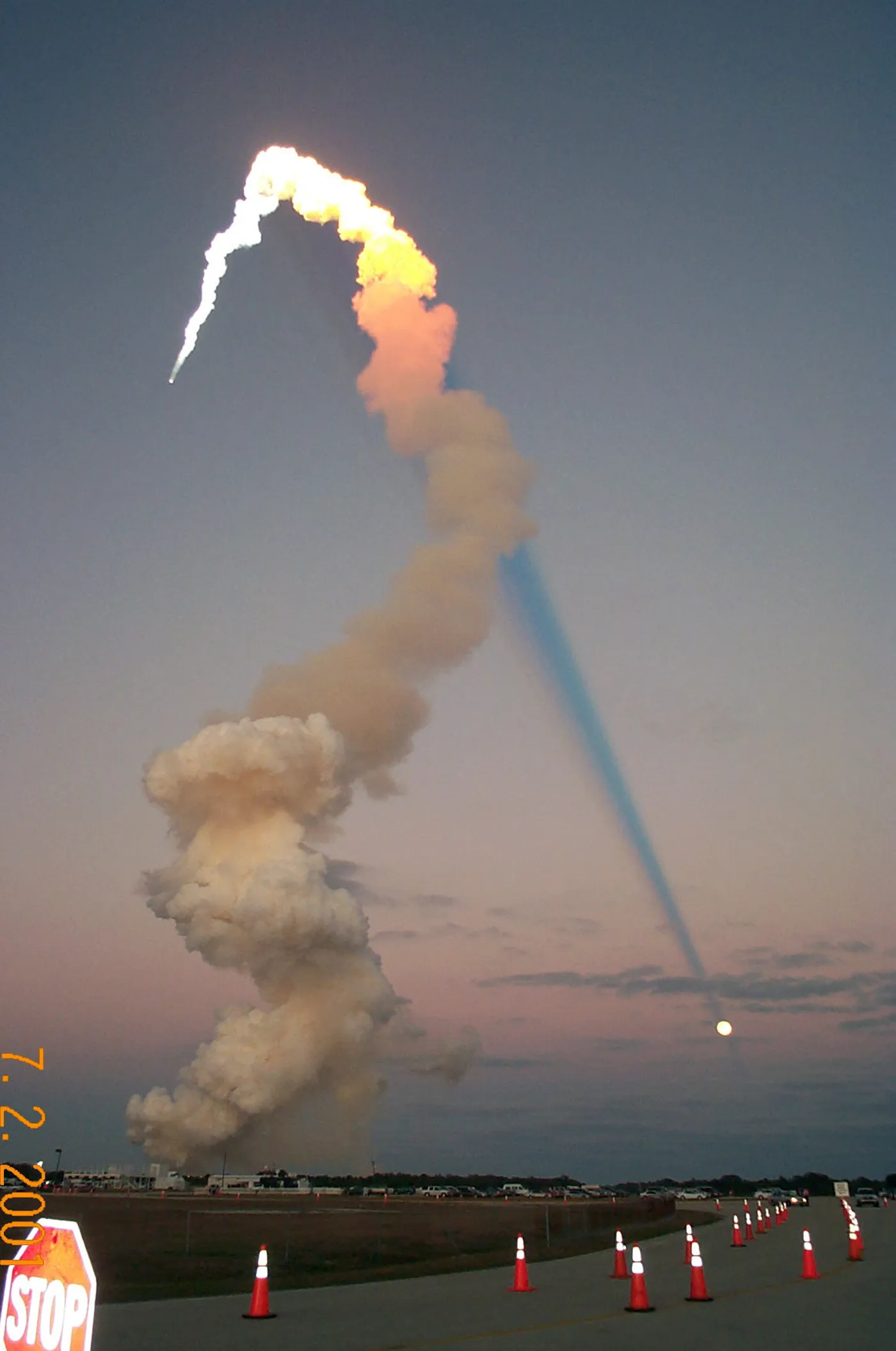 宇宙保険の実務 — 保険料率の算定ロジック・Falcon 9は4〜6%・大型支払い事例・再保険市場の構造